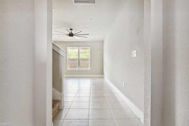 Building Photo - 3 br, 2.5 bath Townhome - 11318 Gadsen Lane