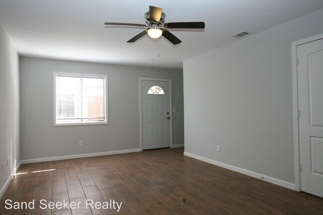 Building Photo - 6121 Harvey St