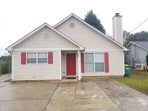 Building Photo - 686 Morrow Rd