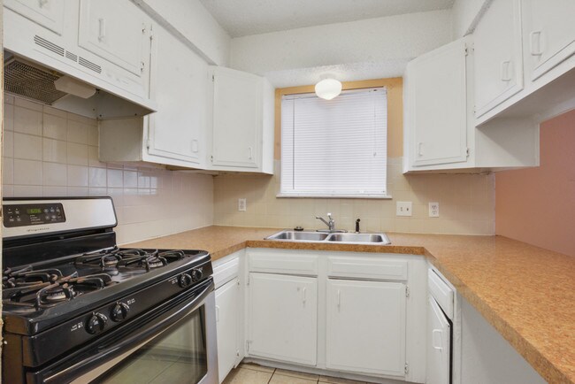 Foto del edificio - 5209 S Pleasant Valley Rd