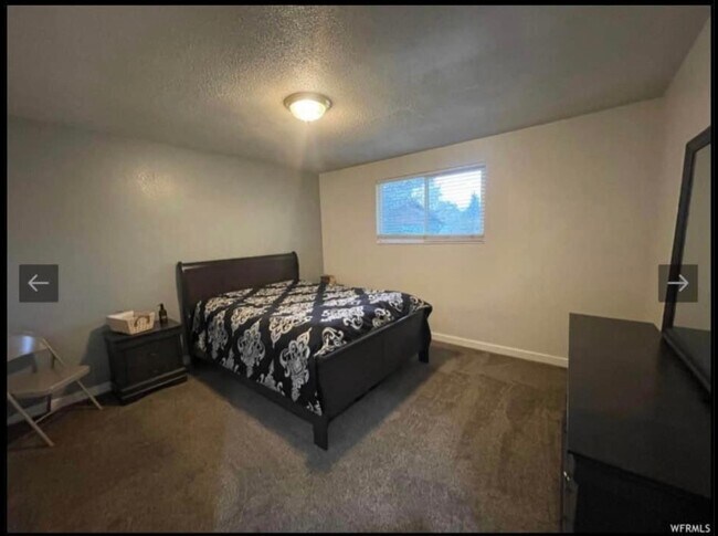 Foto del edificio - 360 Mahogany Dr