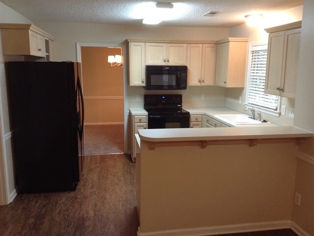 Foto del edificio - 4493 Alexander Hill Ct