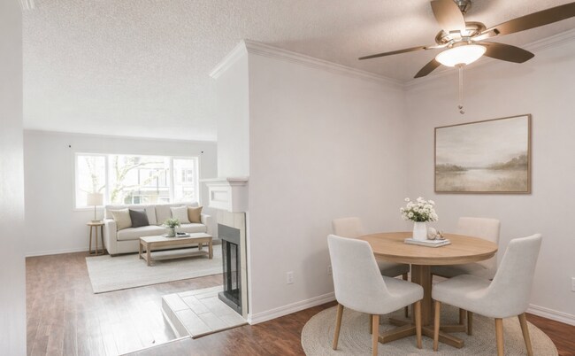 Foto del edificio - 2 bedroom 1 bath Condo for Rent in Everett WA