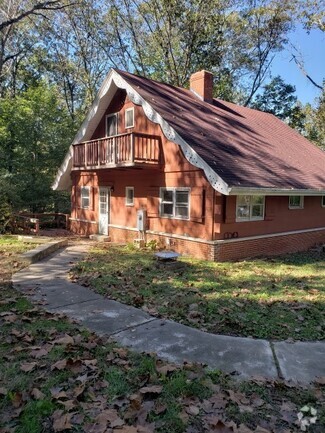 Building Photo - 8300 E State Rd 46 Bypass