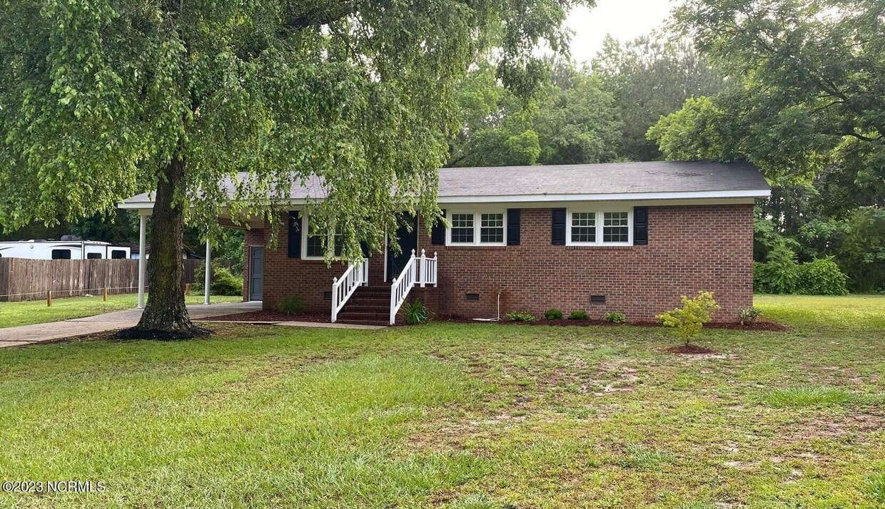 139 Dogwood Acres Rd, Beulaville, NC 28518 House Rental in Beulaville