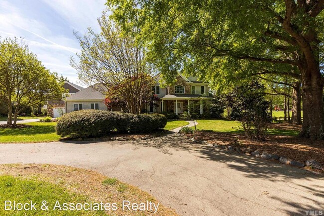 Building Photo - 4 br, 4.5 bath House - 8737 Castleberry Rd.