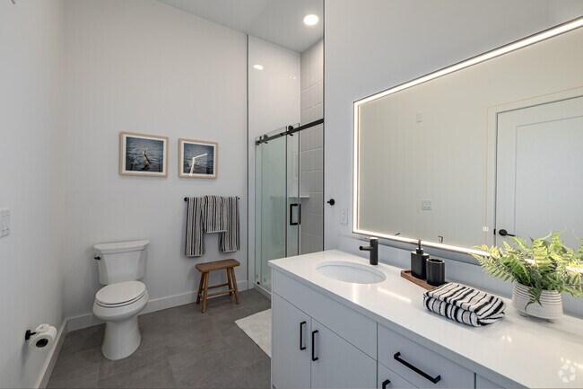 2BR, 2BA - 1,201SF - Primary Bathroom - The Alice