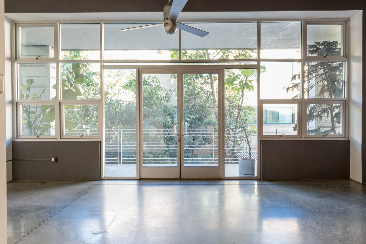 Living / Dining / Balcony - 1130 Flower St