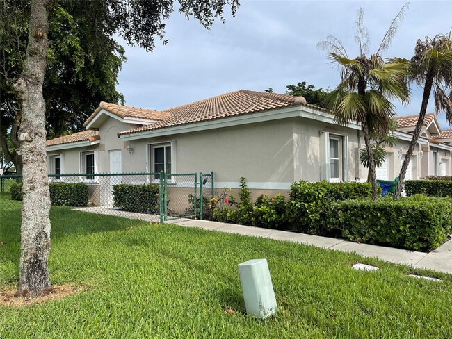 Foto del edificio - 1810 SW 114th Ter