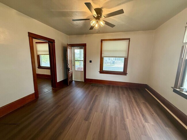 Foto del edificio - 312 W Arnold St