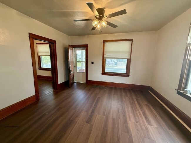 Building Photo - 312 W Arnold St