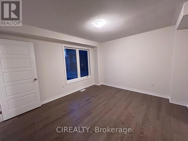 Building Photo - 118 Solstice Cir