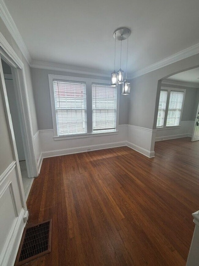 Foto del edificio - 2 bedroom 1.5 bathroom -1 month free