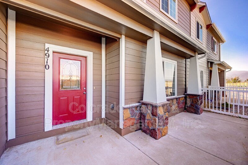 4910 Great Owl Point, Colorado Springs, CO 80916 - Townhome Rentals in ...