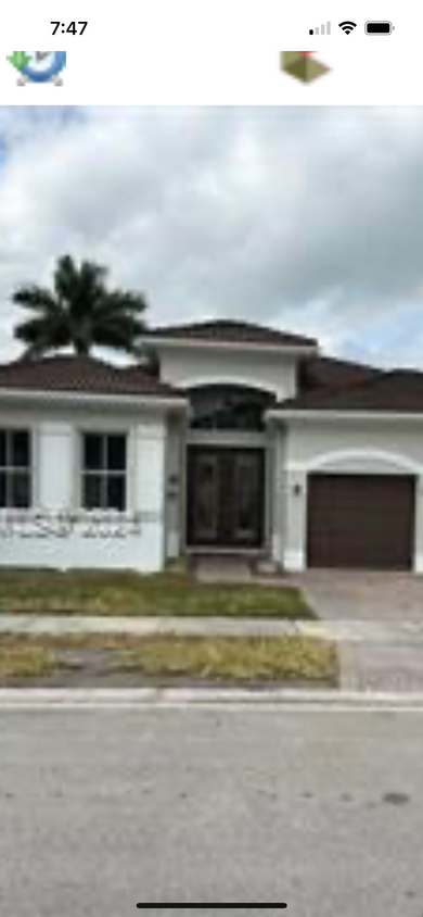 Foto principal - 18002 NW 91st Ct