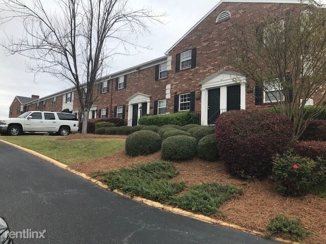 Foto principal - 2643 Gloucester Rd