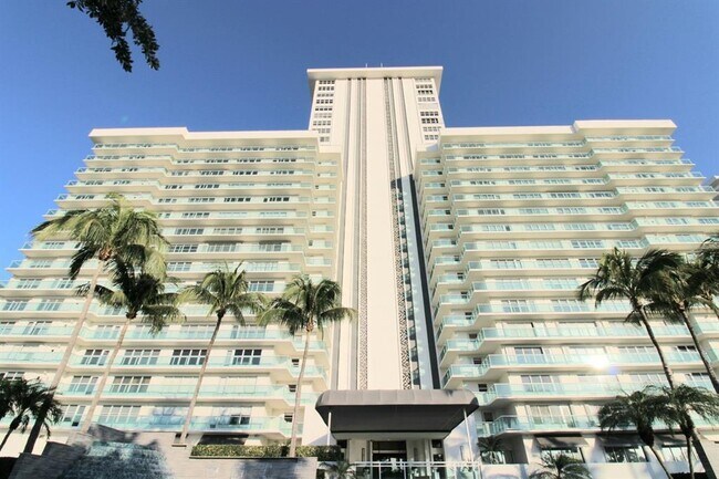 Foto del edificio - 3900 Galt Ocean Dr
