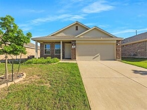 Building Photo - 1701 River Xing Dr
