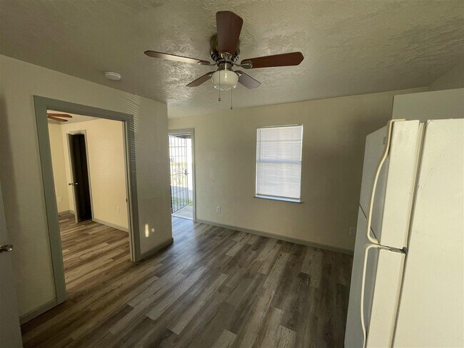 Foto del edificio - 307 SW 19th St