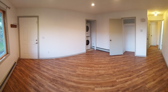 Living Room - 1130 Valley St