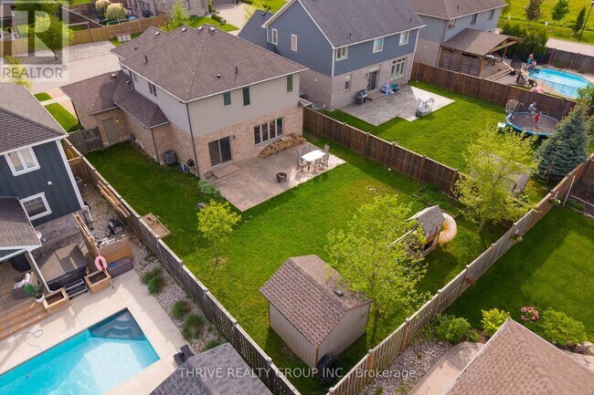 Building Photo - 3 Dausett Dr
