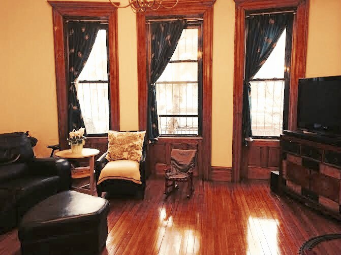 Primary Photo - 466 3rd St