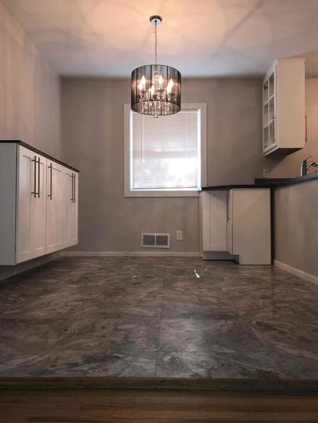 Foto del edificio - 249 Walnut Ln