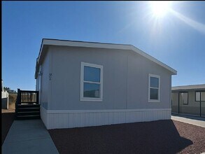 Building Photo - 4650 E Carey Ave