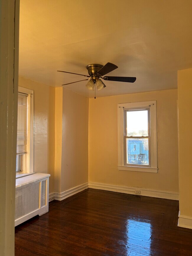 Building Photo - 1834 N 54th St