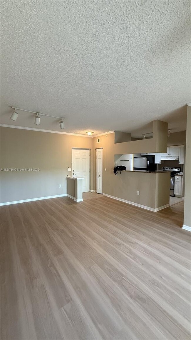 Building Photo - 1103 Tuscany Way