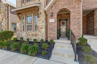 Building Photo - 2124 Steer Creek Pl