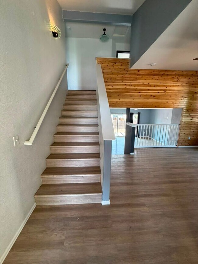 Foto del edificio - 2827 Aspen Ave