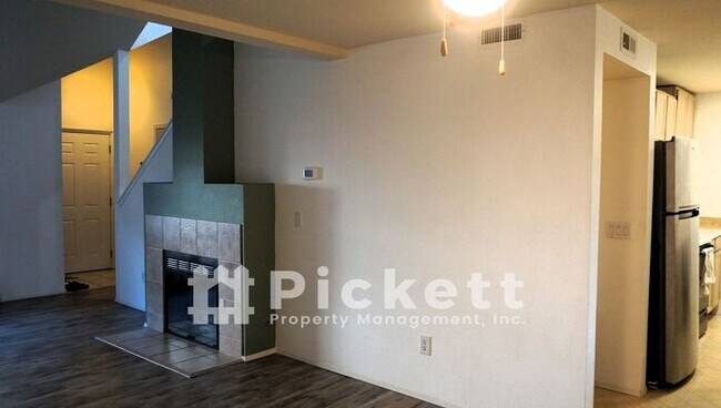 Foto del edificio - 3 Bedroom Townhouse near Island Lake
