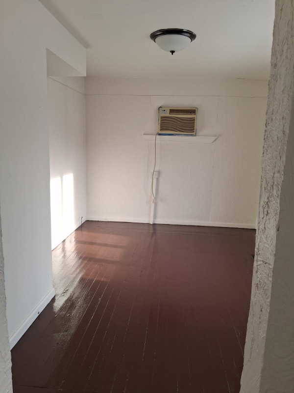 Building Photo - 1710 12th St