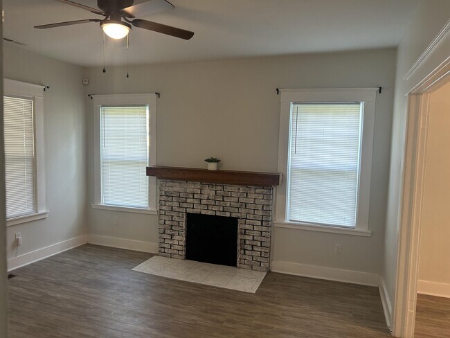 Foto del edificio - 126 66th Pl N