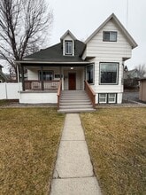 Building Photo - 409 NW Despain Ave