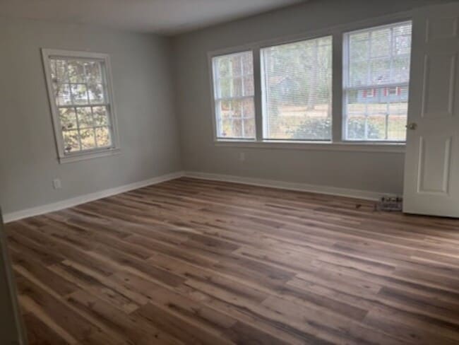 Building Photo - 196 N Sunset Terrace