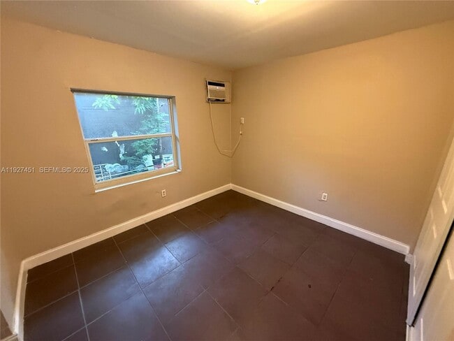 Foto del edificio - 1129 NW 29th St