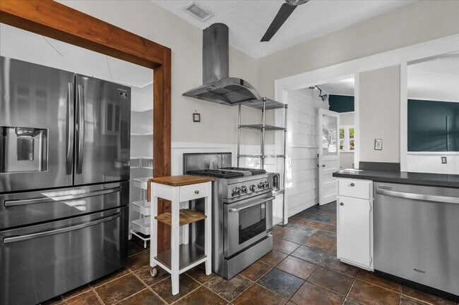 Foto del edificio - 1633 E Concord St