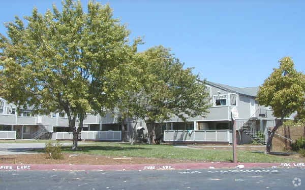 Building Photo - Continental Apartments