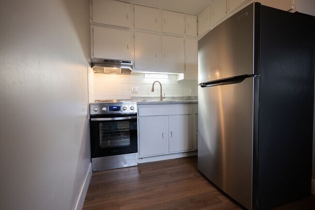 Foto del edificio - 733-743-743 E Wilbeth Rd