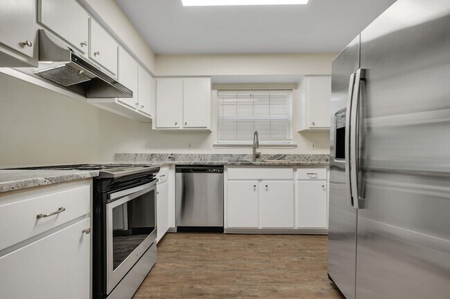 Building Photo - 4116 Silkbay Ct