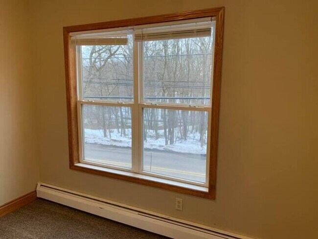 Foto del edificio - 2203 Mount Olivet Rd - Unit 4