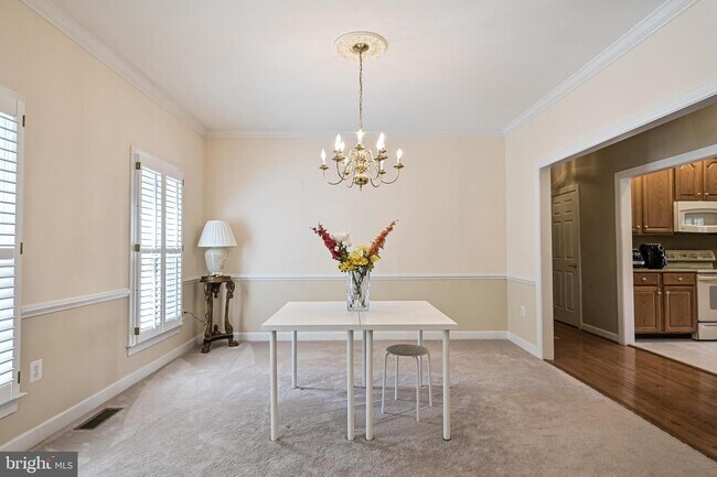 Building Photo - 14615 Cedar Knoll Dr