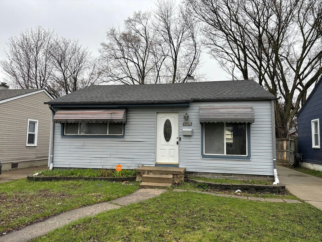 Primary Photo - 8065 Prospect Ave