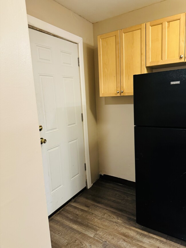 Building Photo - 726 Evergreen Ave