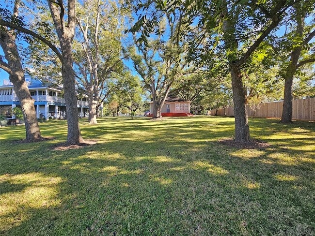 Building Photo - 603 Landrum