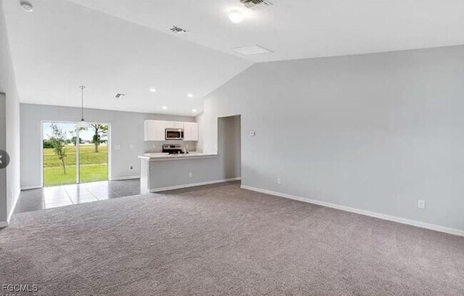 Foto del edificio - 4023 NE 23rd Pl