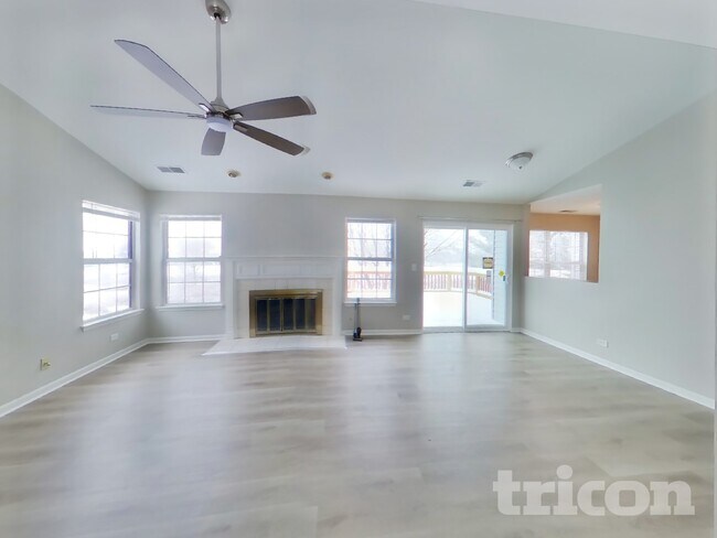 Foto del edificio - 436 Gloria Ln