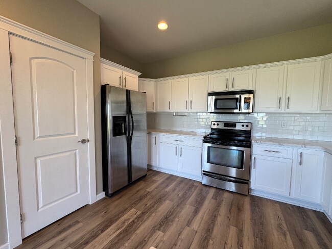 Foto del edificio - 7808 S Parway Ln